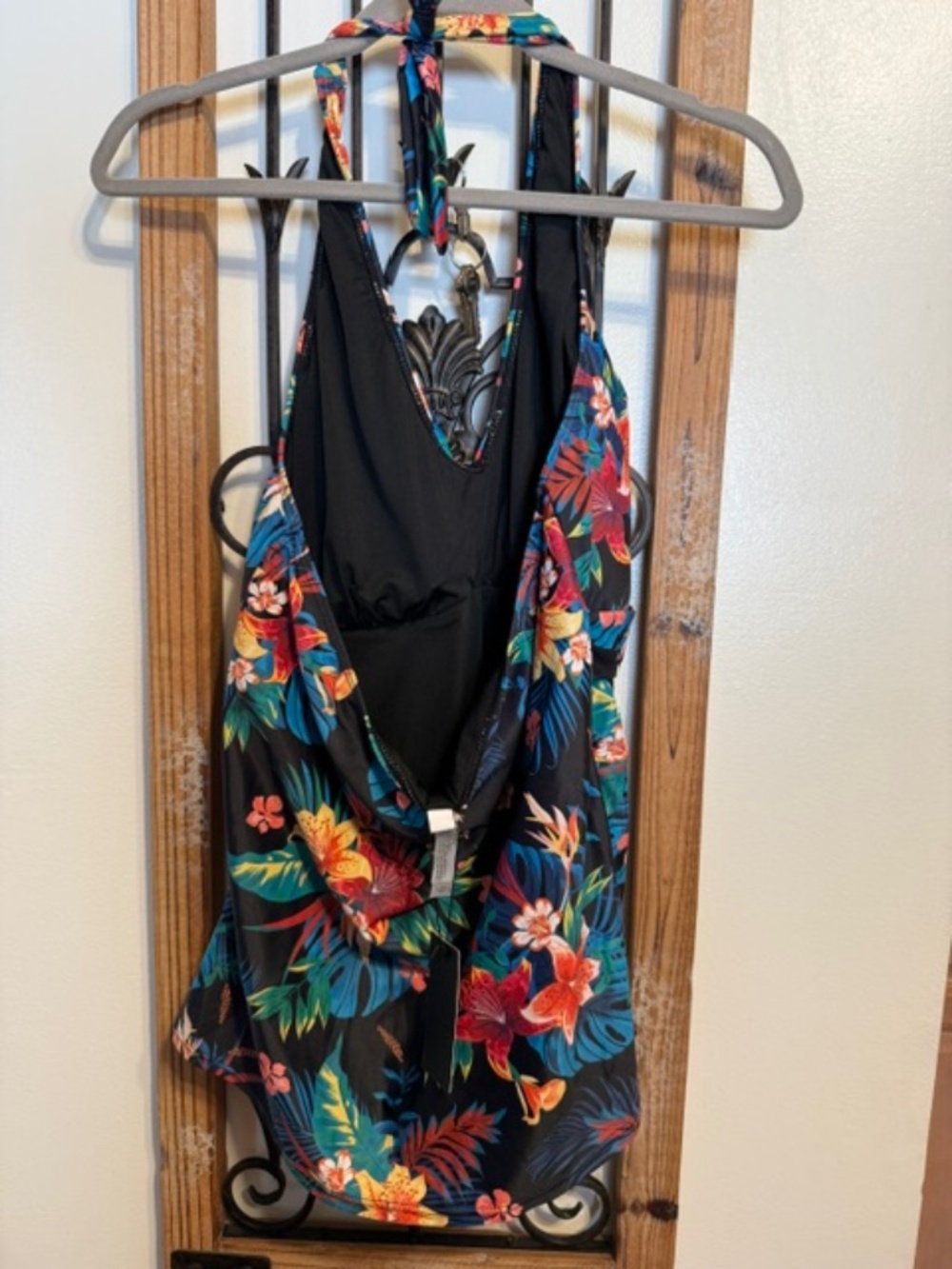 Tankini top - - Picture 2 of 3